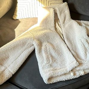Lululemon fleece size 2